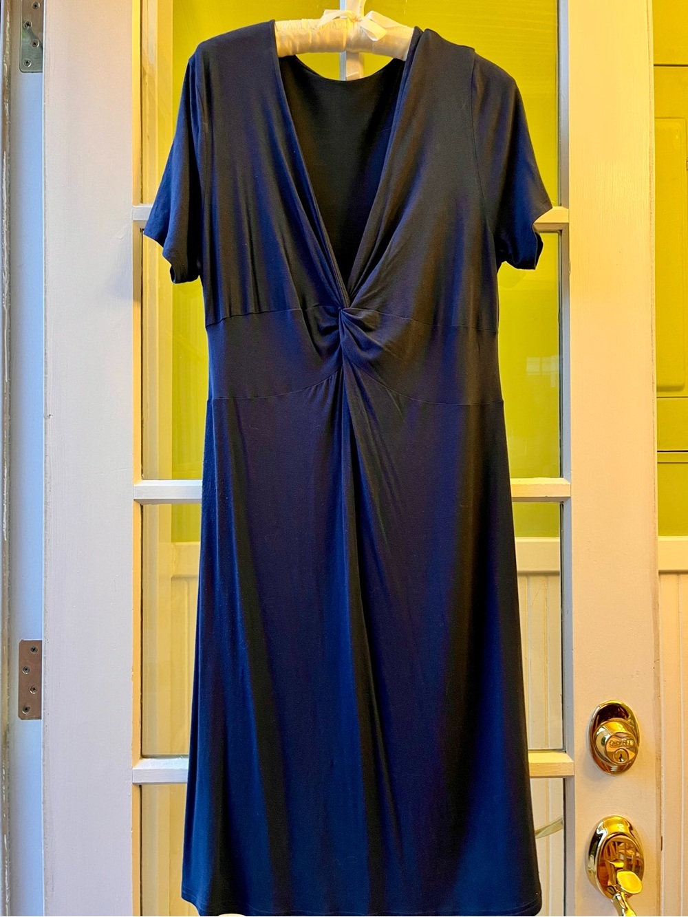 Stretchy Comfy Navy Blue Twist-Front Midi Dress with B-Neck & Short Sleeves